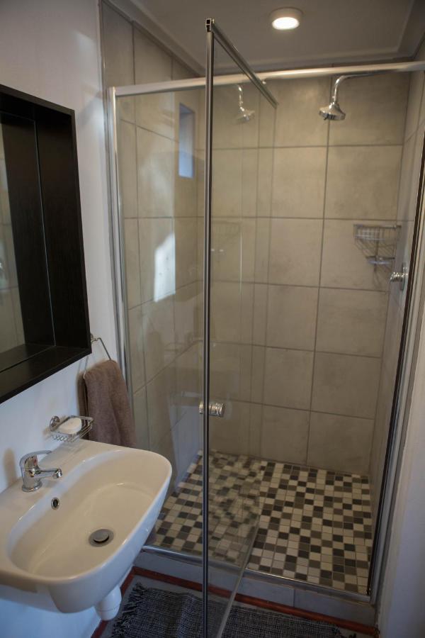 קייפטאון Peaceful 1-Bedroom Flatlet, 10 Min From The Beach מראה חיצוני תמונה