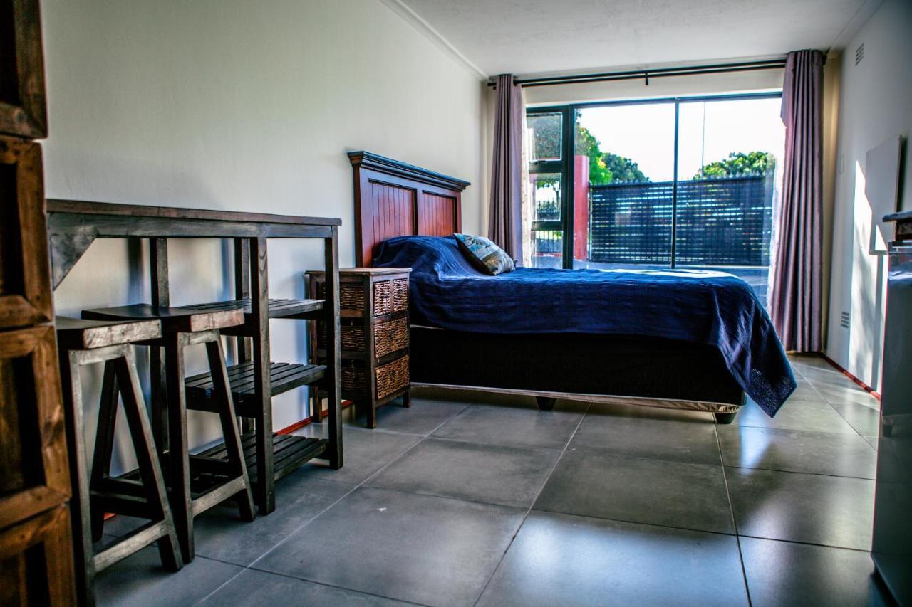 קייפטאון Peaceful 1-Bedroom Flatlet, 10 Min From The Beach מראה חיצוני תמונה
